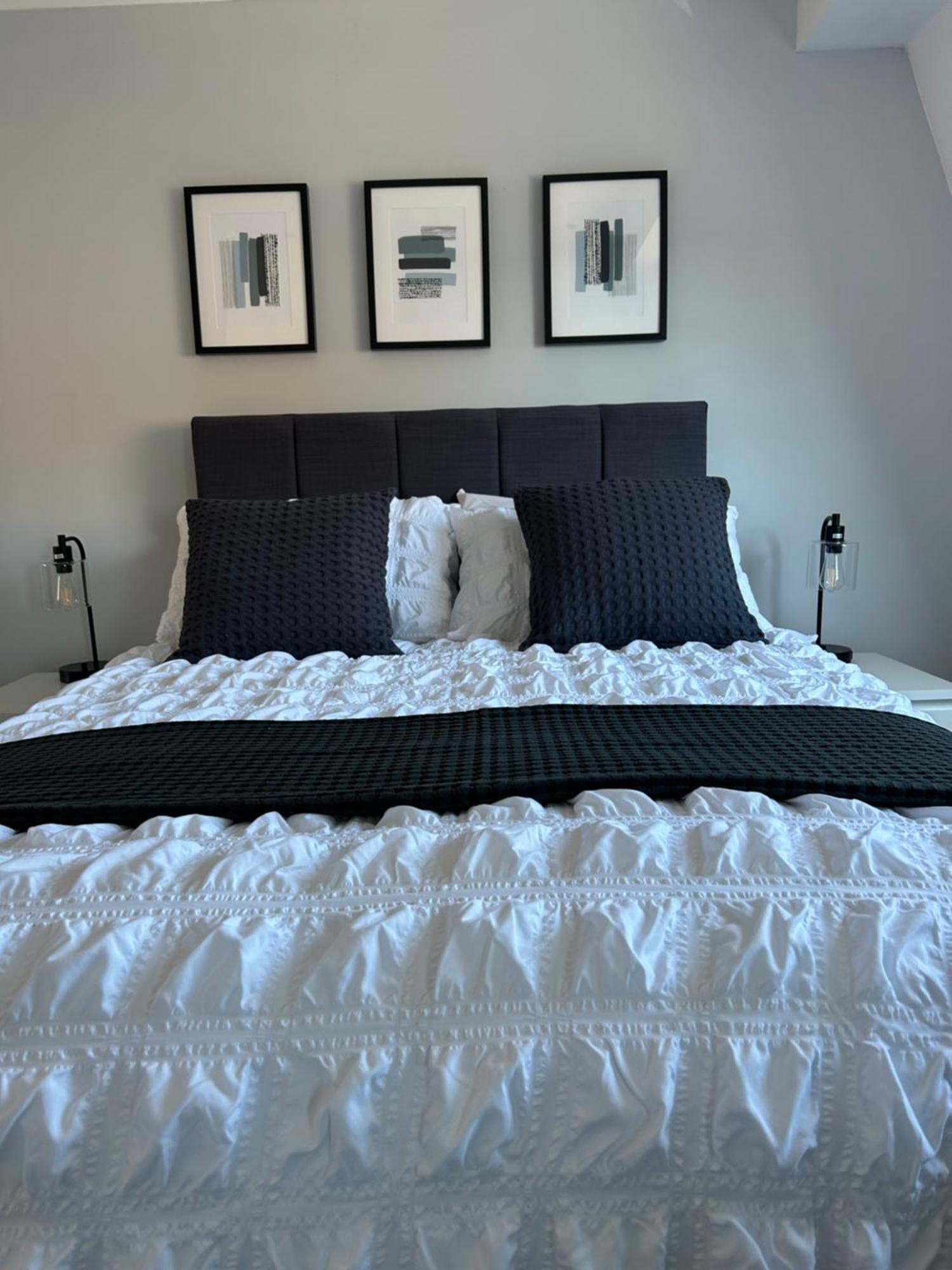 3 Bedroom - 2 Bathroom Townhouse In Corstorphine Near Murrayfield Stadium - Direct Bus To Edinburgh City Centre In 20 Minutes - Two Private Parking Spaces - Private Sunny Garden - Recently Refurbished Extérieur photo